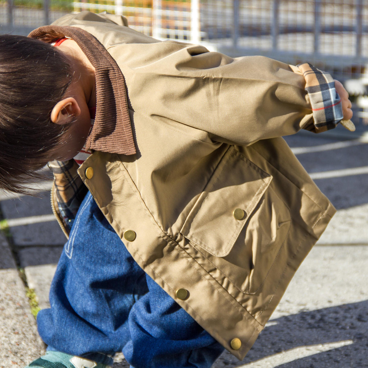 Light Windbreaker Jacket - Khaki